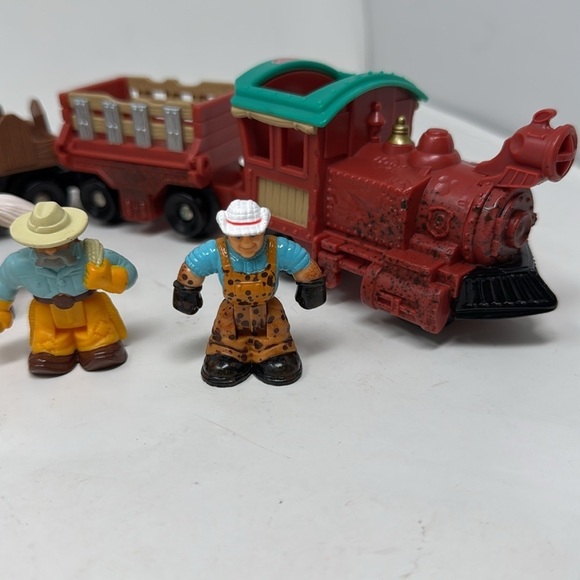 GeoTrax Crabbiest Mr. Cross Cranks and Rope n' Ride Push Train Sets with figures - Picture 9 of 11